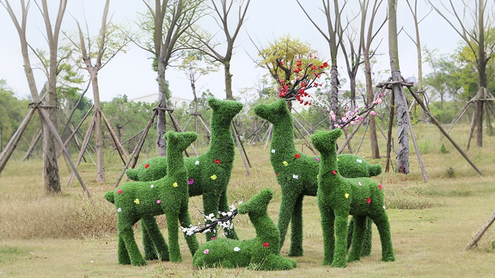 植草梅花鹿